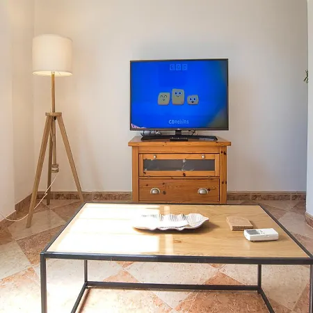 Orange Square Apartment