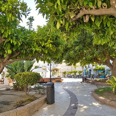 Apartment Orange Square Nerja