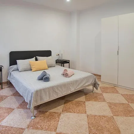 Apartment Orange Square *